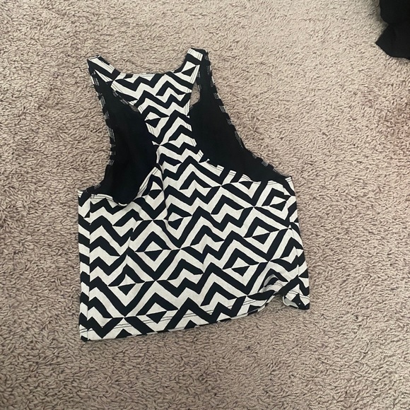 Victoria’s Secret PINK halter crop top - Picture 2 of 3